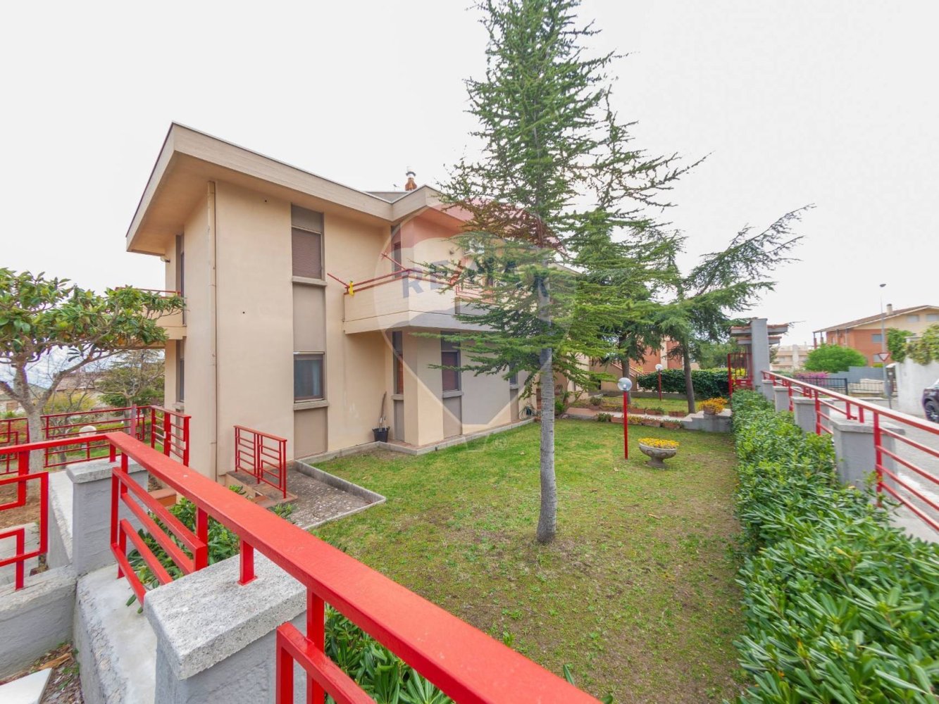 Casa de 8 dormitorios en Matera, Italy No. 21706