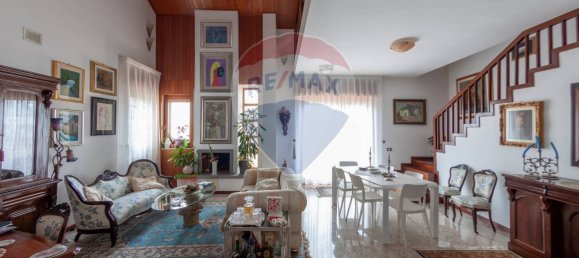 Casa de 8 dormitorios en Matera, Italy No. 21706 5