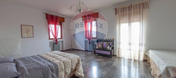 Casa de 8 dormitorios en Matera, Italy No. 21706 35