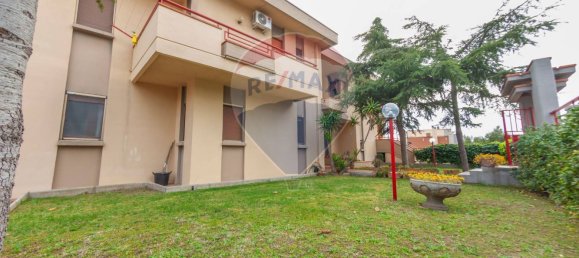 Casa de 8 dormitorios en Matera, Italy No. 21706 2