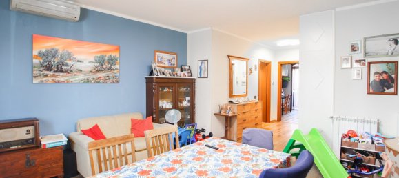 2 bedrooms Apartment in Novara, Italy No. 301825 3