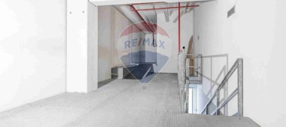 3 rooms Commercial property in Tradate, Italy No. 235093 15