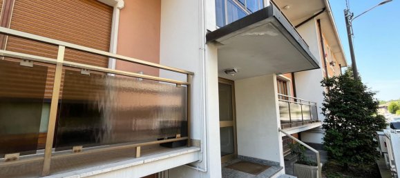 2 rooms Apartment in Mariano Comense, Italy No. 270040 25
