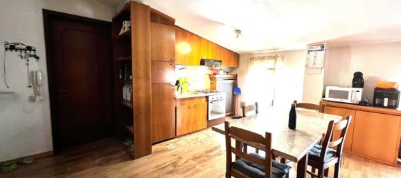 2 rooms Apartment in Mariano Comense, Italy No. 270040 8
