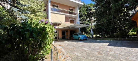2 rooms Apartment in Mariano Comense, Italy No. 270040 3