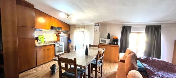 2 rooms Apartment in Mariano Comense, Italy No. 270040 9