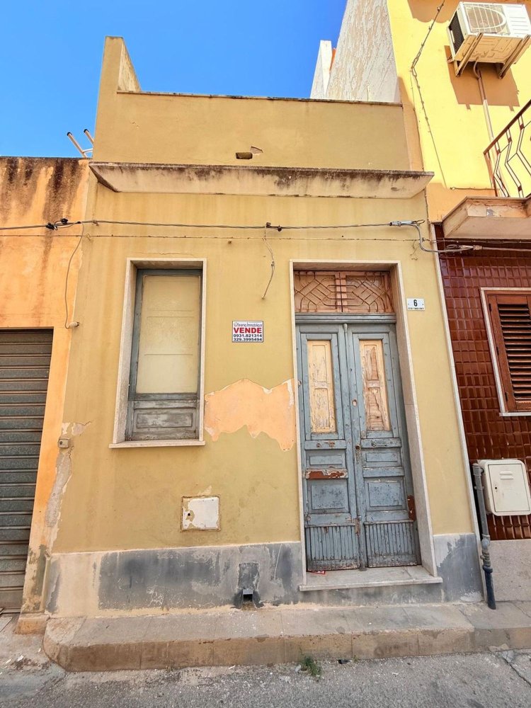 2 Schlafzimmer Haus in Avola, Italy, Nr. 376621