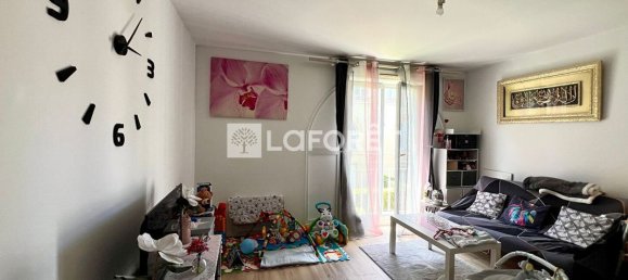 2 bedrooms Apartment in Corbeil-Essonnes, France No. 170423 4