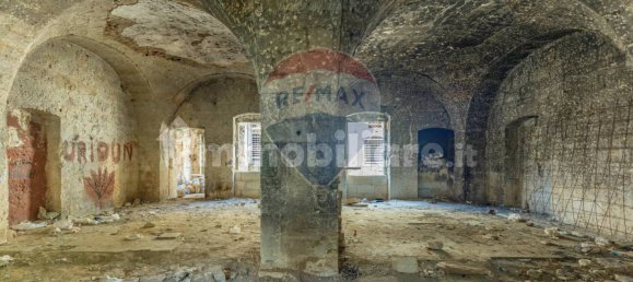 Дом с 4 спальнями в Нойкаттаро, Италия № 353271 4