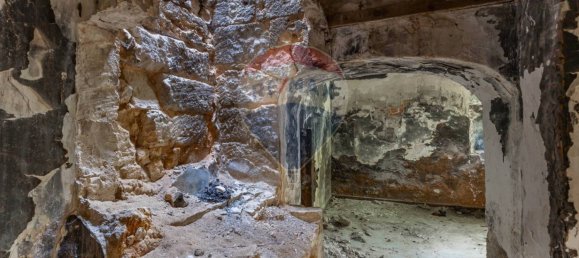 Дом с 4 спальнями в Нойкаттаро, Италия № 353271 12