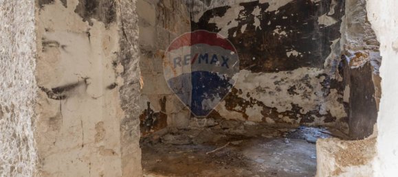 Дом с 4 спальнями в Нойкаттаро, Италия № 353271 11