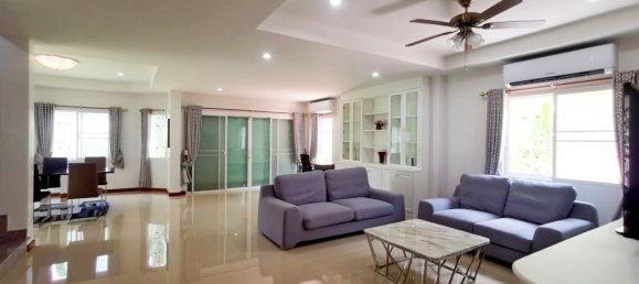 3 غرف نوم مقهى / مطعم في Pattaya, Thailand رقم 8347 9