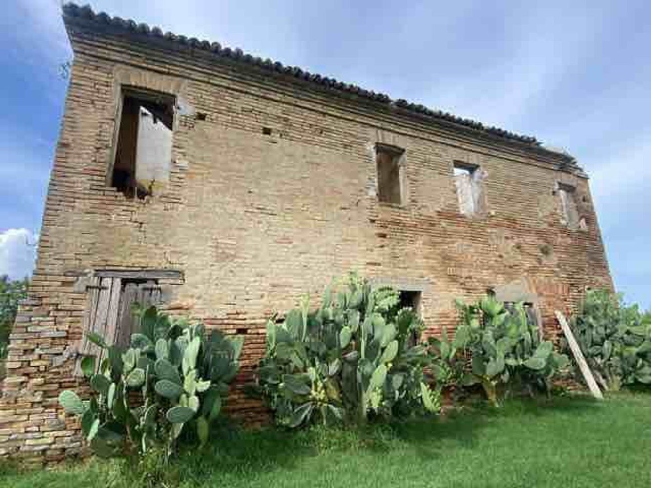 Grundstück in Ravenna, Italy 2000m², Nr. 293052