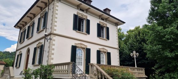 13 rooms Villa in Bagni di Lucca, Italy No. 308895 6