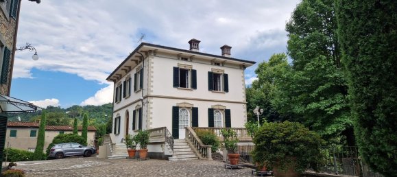 13 rooms Villa in Bagni di Lucca, Italy No. 308895 5