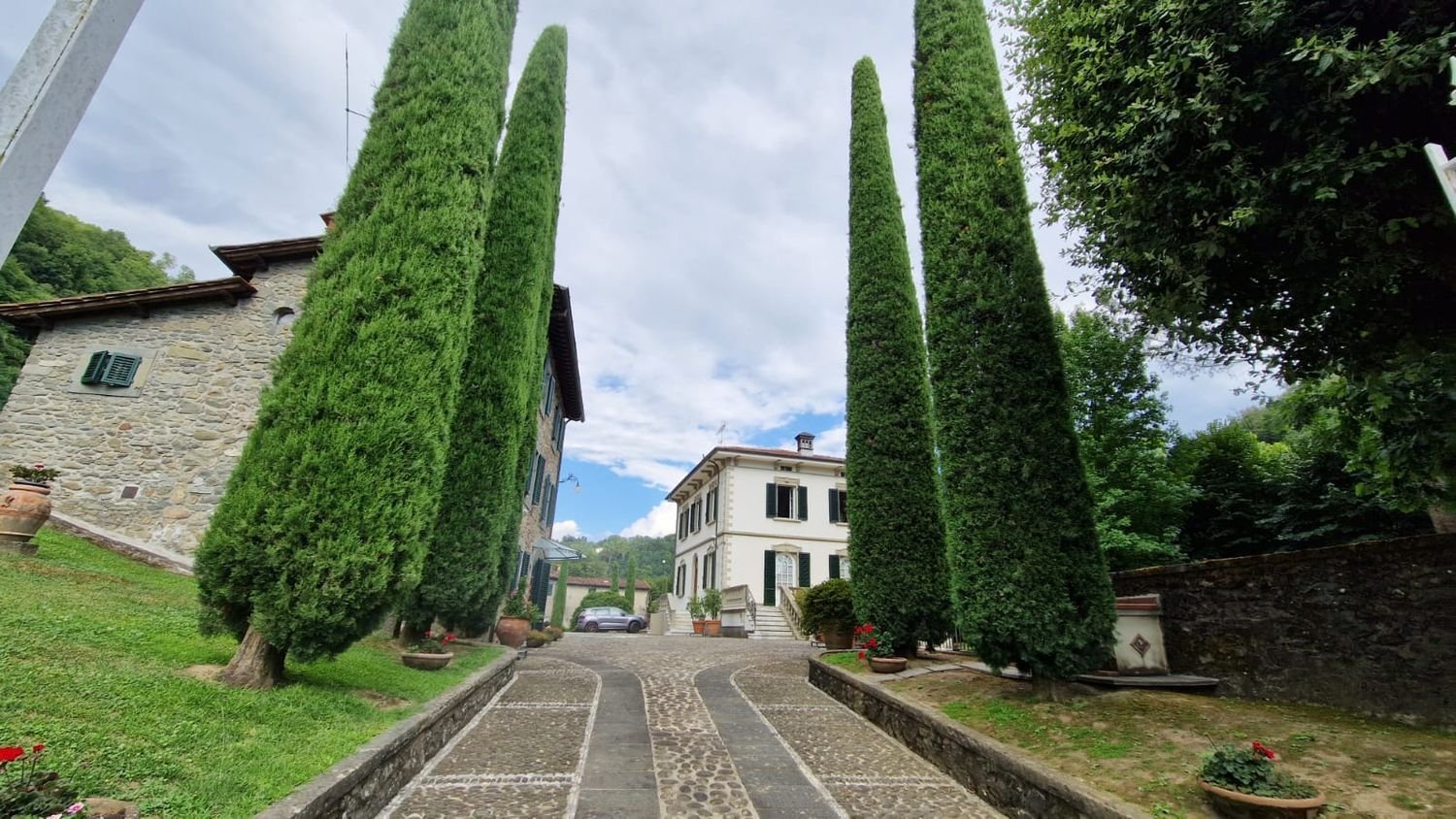 13 rooms Villa in Bagni di Lucca, Italy No. 308895