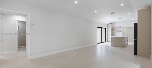 4 dormitorios villa en venta en Miami, Miami-Dade, Florida, USA № 615015 25