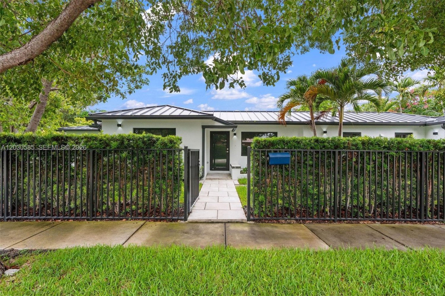 4 dormitorios villa en venta en Miami, Miami-Dade, Florida, USA № 615015