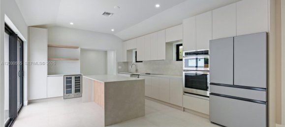 4 dormitorios villa en venta en Miami, Miami-Dade, Florida, USA № 615015 19