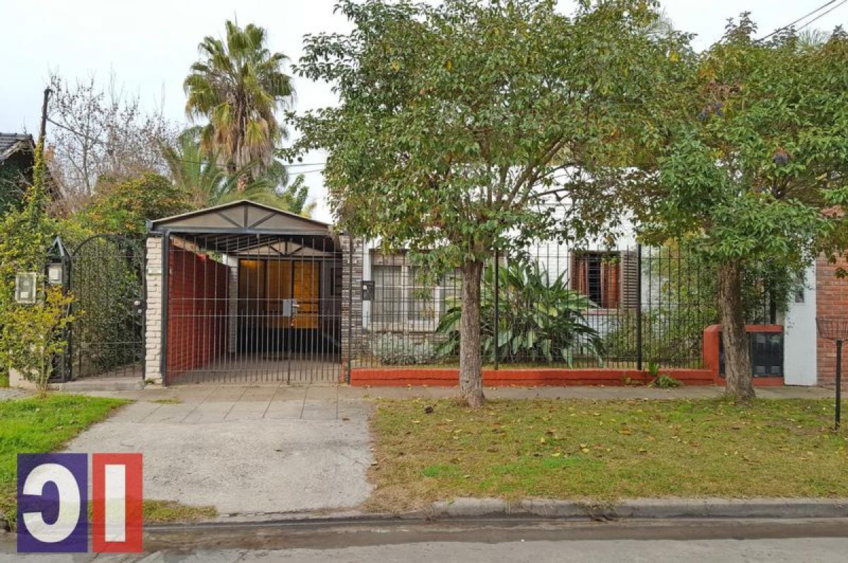 2 bedrooms House in Ituzaingo, Argentina No. 73118