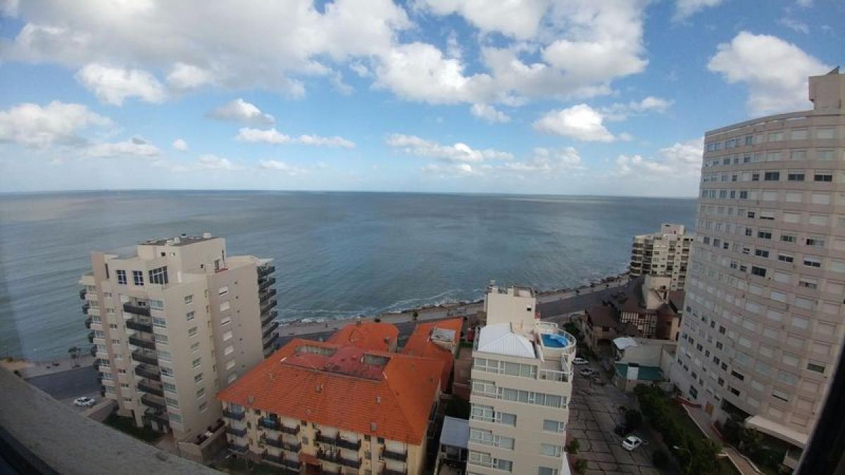 Apartamento de 2 dormitorios en Mar del Plata, Argentina No. 99275