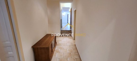 Adosado de 3 dormitorios en Oraison, France No. 339844 6