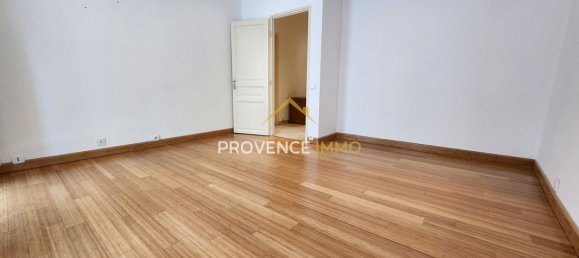 Adosado de 3 dormitorios en Oraison, France No. 339844 12