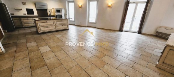 Adosado de 3 dormitorios en Oraison, France No. 339844 3