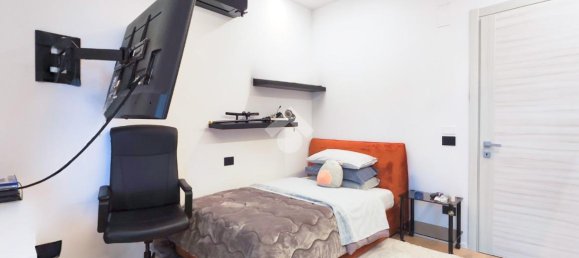 Apartamento de 5 divisões em Città Sant'Angelo, Italy N.º 104117 10