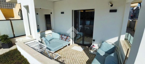 Apartamento de 5 divisões em Città Sant'Angelo, Italy N.º 104117 32