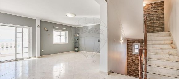 2 bedrooms Villa in Loures, Portugal No. 53099 20