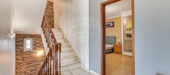 2 bedrooms Villa in Loures, Portugal No. 53099 11