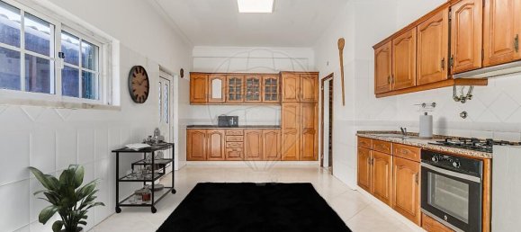 2 bedrooms Villa in Loures, Portugal No. 53099 7