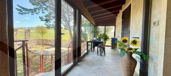 5 rooms House in Matera, Italy No. 27492 2