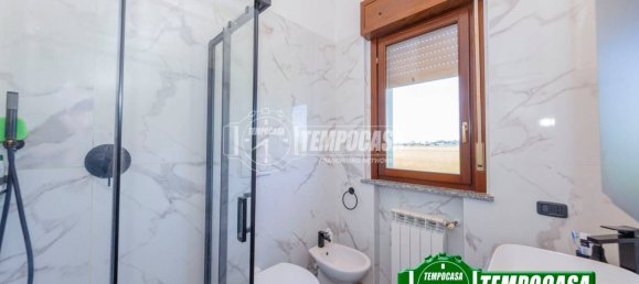 Дом с 2 спальнями в Трово, Италия № 292023 11