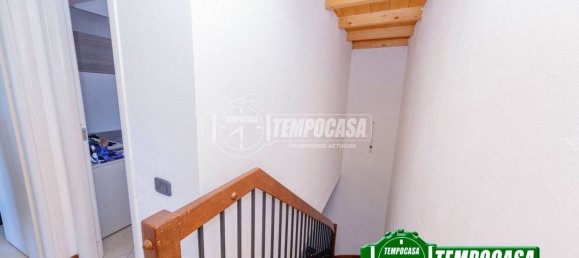 Дом с 2 спальнями в Трово, Италия № 292023 10