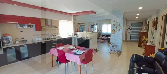 3 rooms Apartment in Molise, Italy No. 21674 10