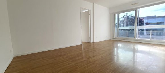 Apartamento de 3 dormitorios en Brest, France No. 200526 8