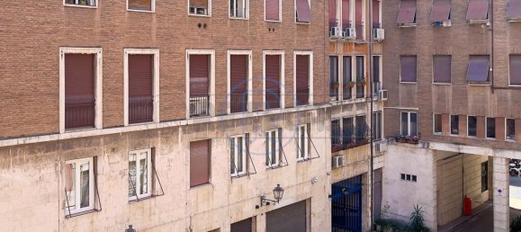 Studio in Rome, Italy No. 75764 10