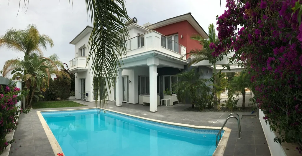 5 Schlafzimmer Villa in Agios Tychonas, Cyprus, Nr. 1434