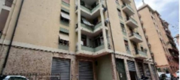 2 bedrooms Apartment in Genoa, Italy No. 371073 12