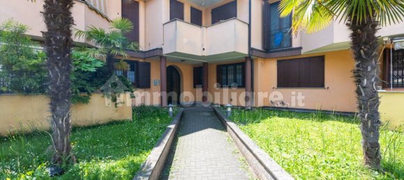 2 chambres Appartement à Cologno Monzese, Italy No. 352182 30