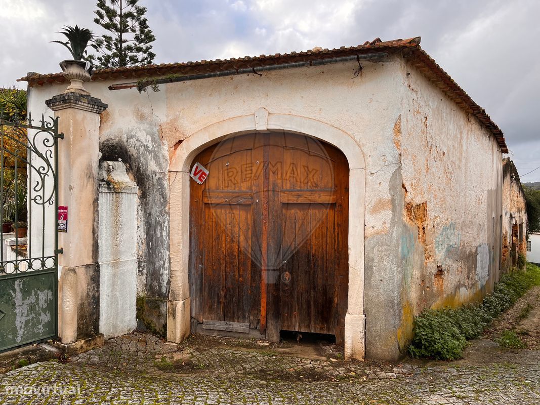Lagerhaus in Alcanena, Portugal 256m², Nr. 78108
