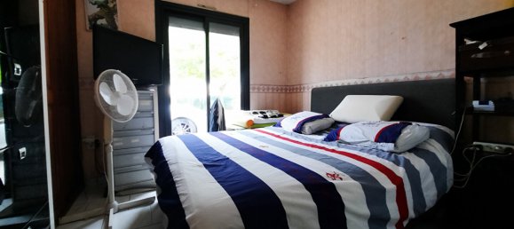 Propiedad comercial de 3 dormitorios en Montjoire, France No. 1887 7