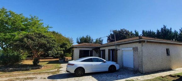 Propiedad comercial de 3 dormitorios en Montjoire, France No. 1887 2