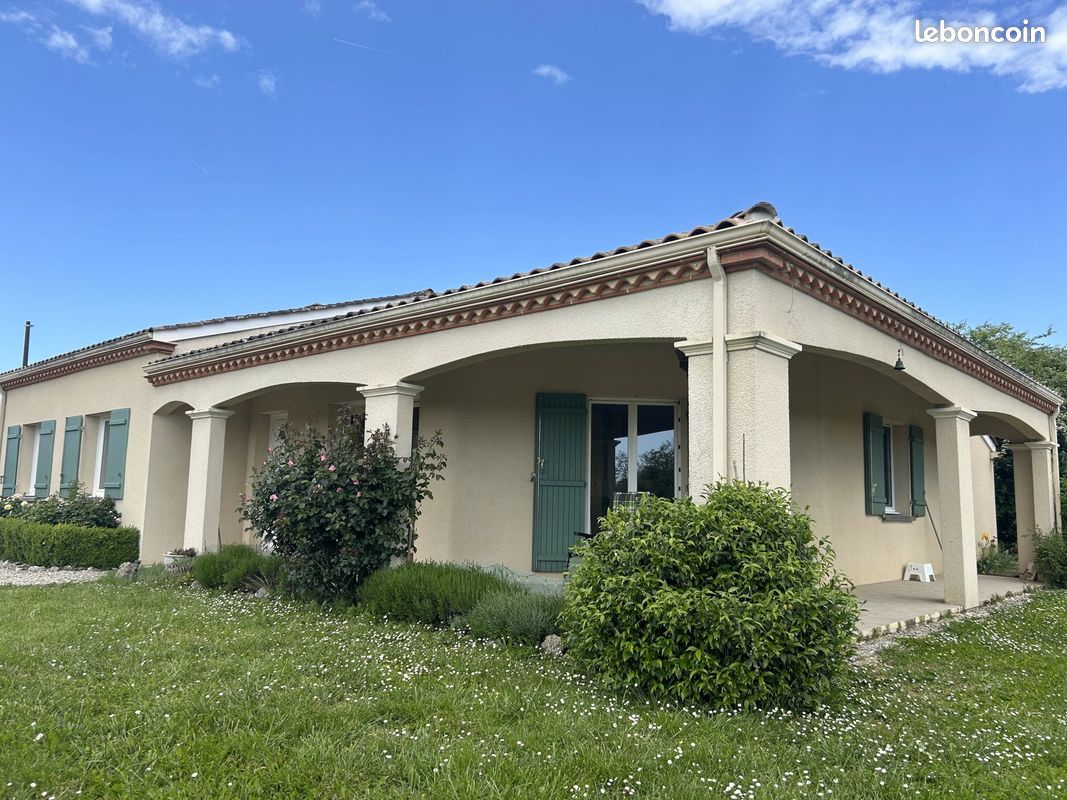 3 bedrooms Castles in Duras, France No. 335704