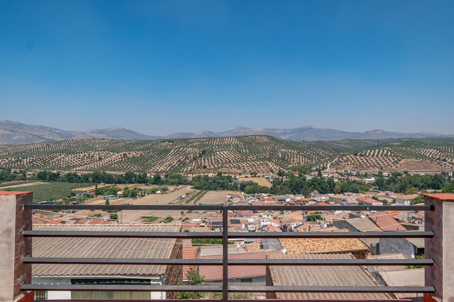 3 bedrooms House in Granada, Spain No. 217180