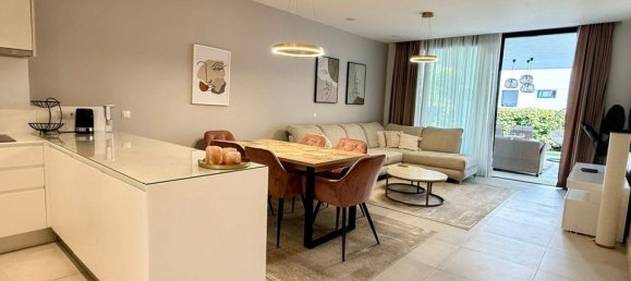 Квартира с 2 спальнями в Эстепона, Испания № 181078 3