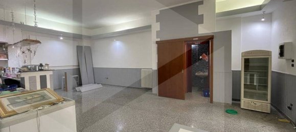 4غرفة عقار تجاري في Manfredonia, Italy رقم 24105 11