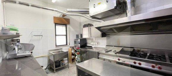 4غرفة عقار تجاري في Manfredonia, Italy رقم 24105 14